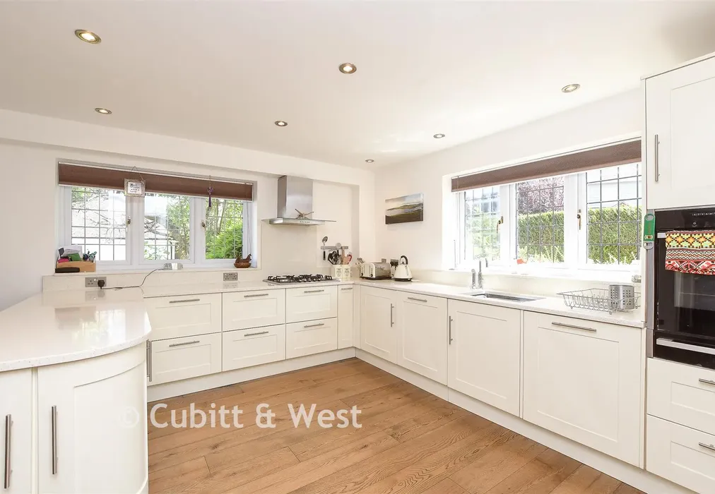 Kitchen/Breakfast Room - Tithe Orchard, Felbridge, West Sussex - Wards of Kent