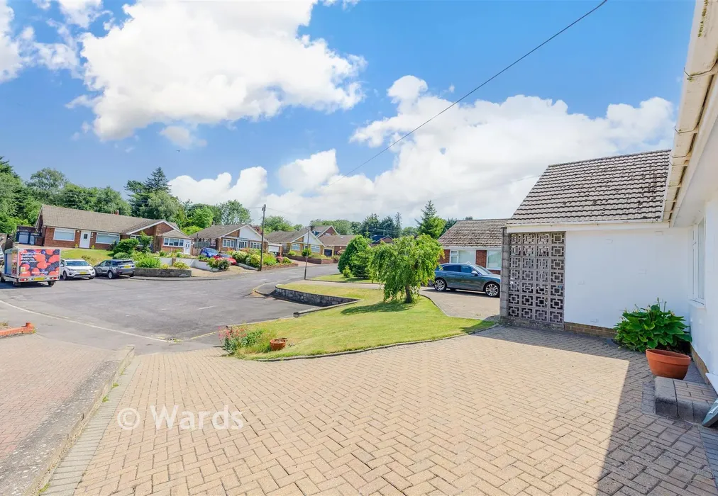 Driveway/Parking - Toddington Crescent, Bluebell Hill Village, Chatham, Kent - Wards of Kent