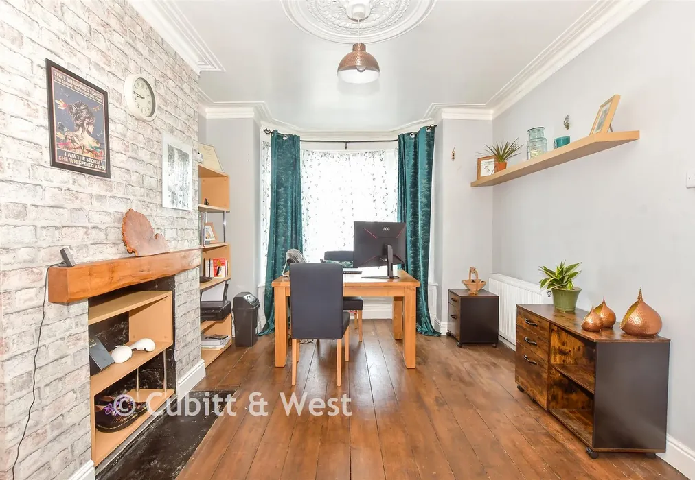 Lounge Use As Study - Kensington Road, Portsmouth, Hampshire - Wards of Kent