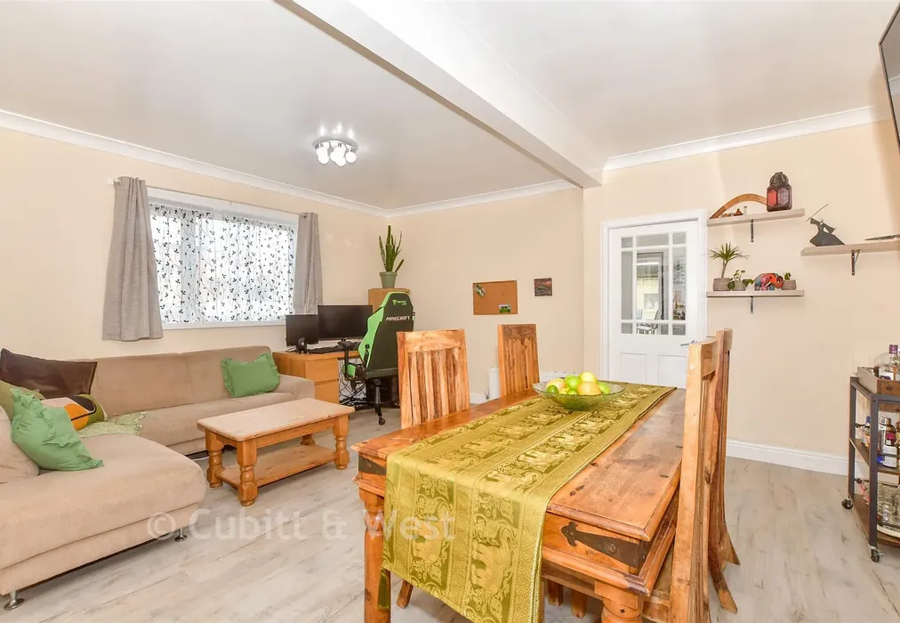Dining Room - Kensington Road, Portsmouth, Hampshire - Wards of Kent