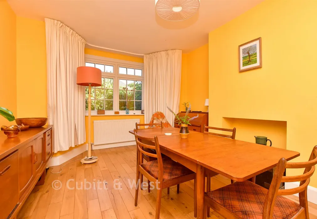 Dining Room - Popes Grove, Croydon, Surrey - Wards of Kent