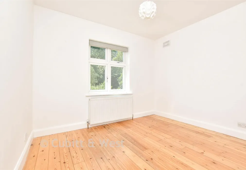 Bedroom 3 - Popes Grove, Croydon, Surrey - Wards of Kent