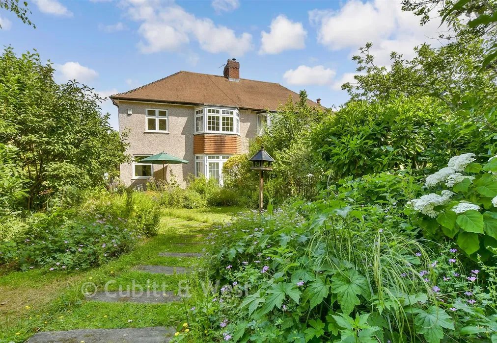Rear Garden - Popes Grove, Croydon, Surrey - Wards of Kent