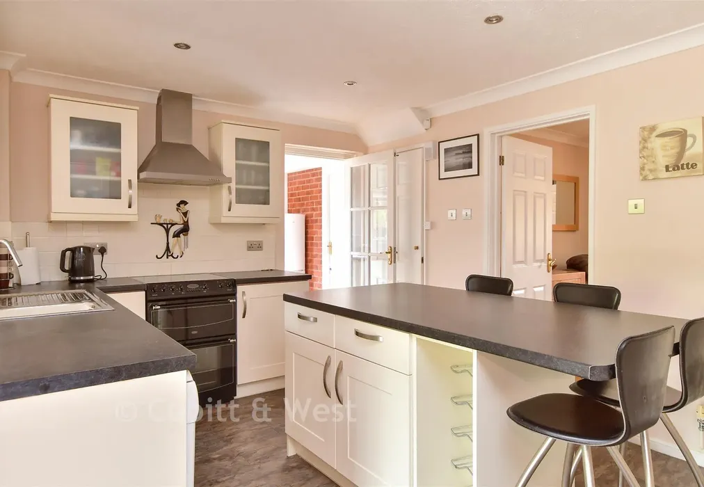 Kitchen - Condor Mews, Littlehampton, West Sussex - Wards of Kent