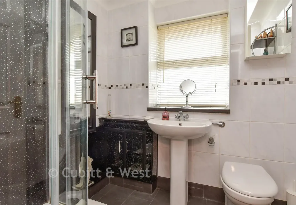 Bathroom - Condor Mews, Littlehampton, West Sussex - Wards of Kent