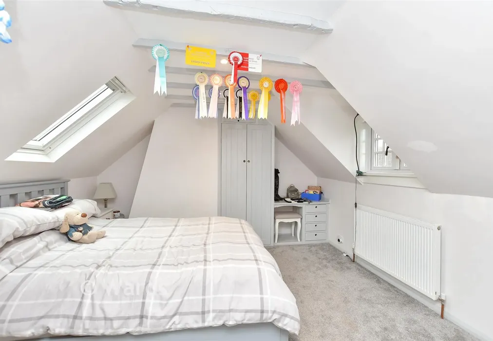 Bedroom 3 - West Street, Hunton, Maidstone, Kent - Wards of Kent