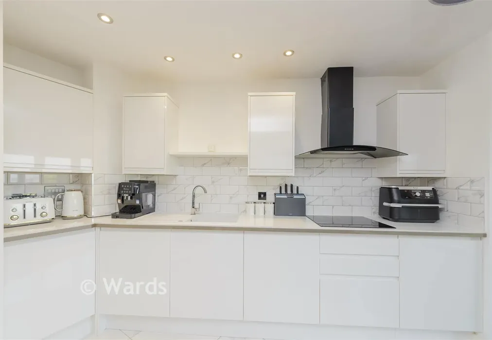 Kitchen/Lounge - Carmichael Avenue, Greenhithe, Kent - Wards of Kent