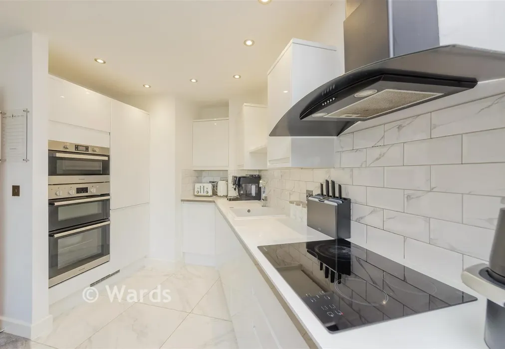 Kitchen/Lounge - Carmichael Avenue, Greenhithe, Kent - Wards of Kent