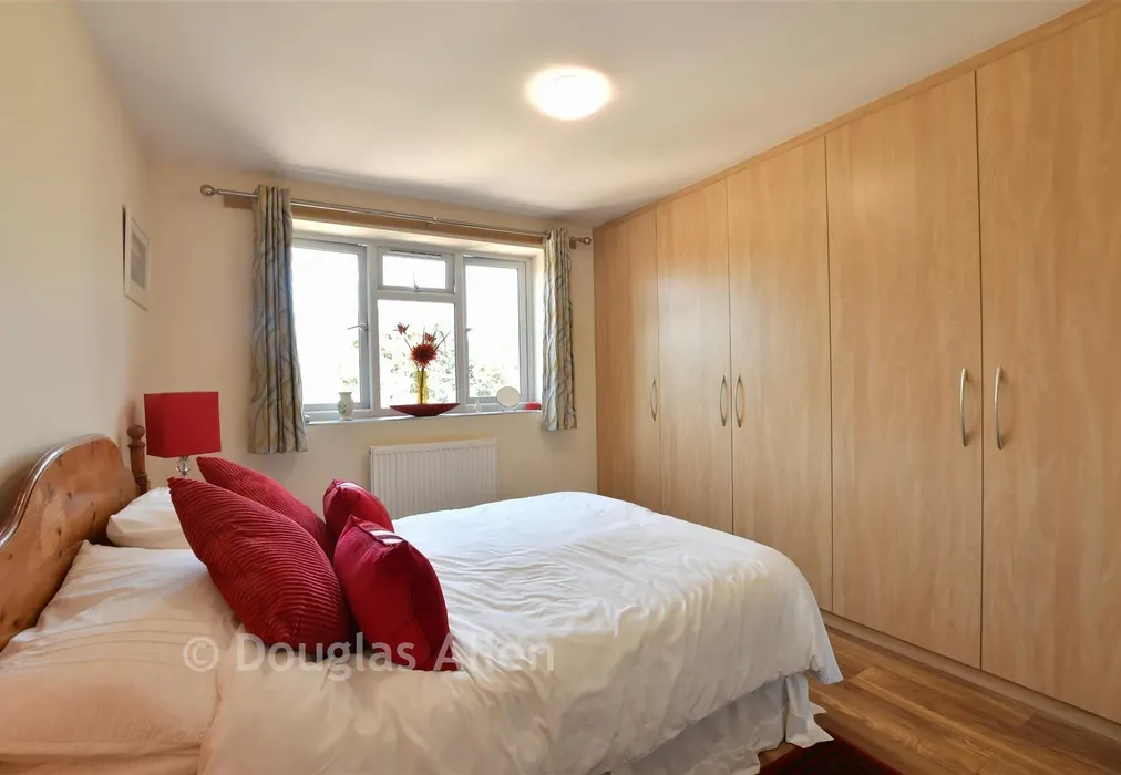 Bedroom 2 - Caldbeck, Waltham Abbey, Essex - Wards of Kent