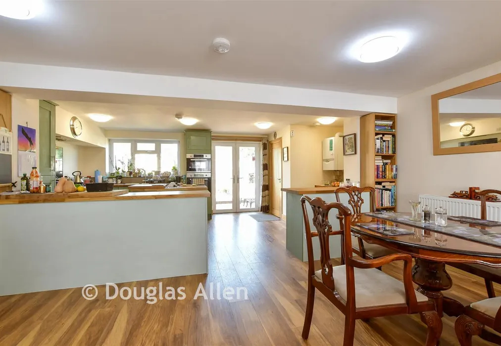Dining Area - Caldbeck, Waltham Abbey, Essex - Wards of Kent