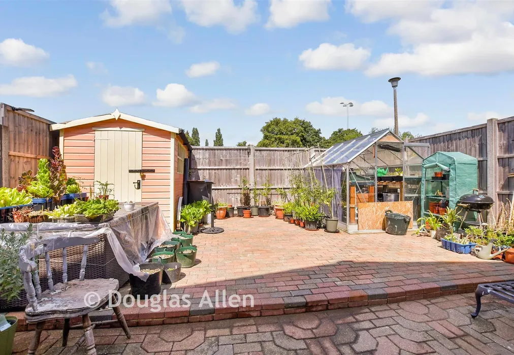 Rear Garden - Caldbeck, Waltham Abbey, Essex - Wards of Kent