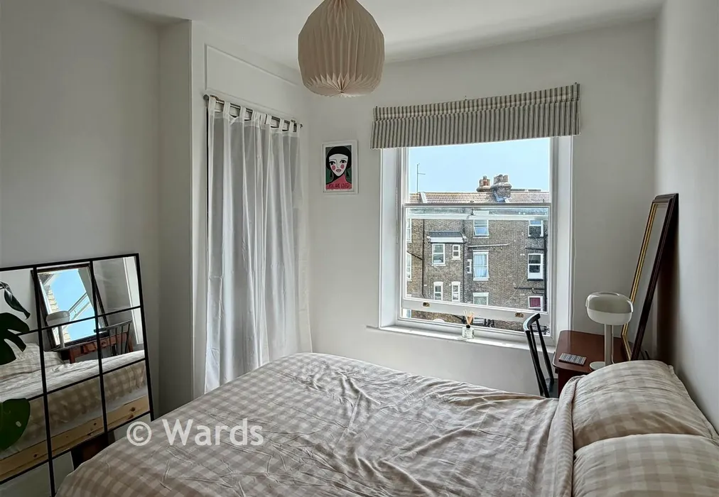 Bedroom - Royal Crescent, Margate, Kent - Wards of Kent