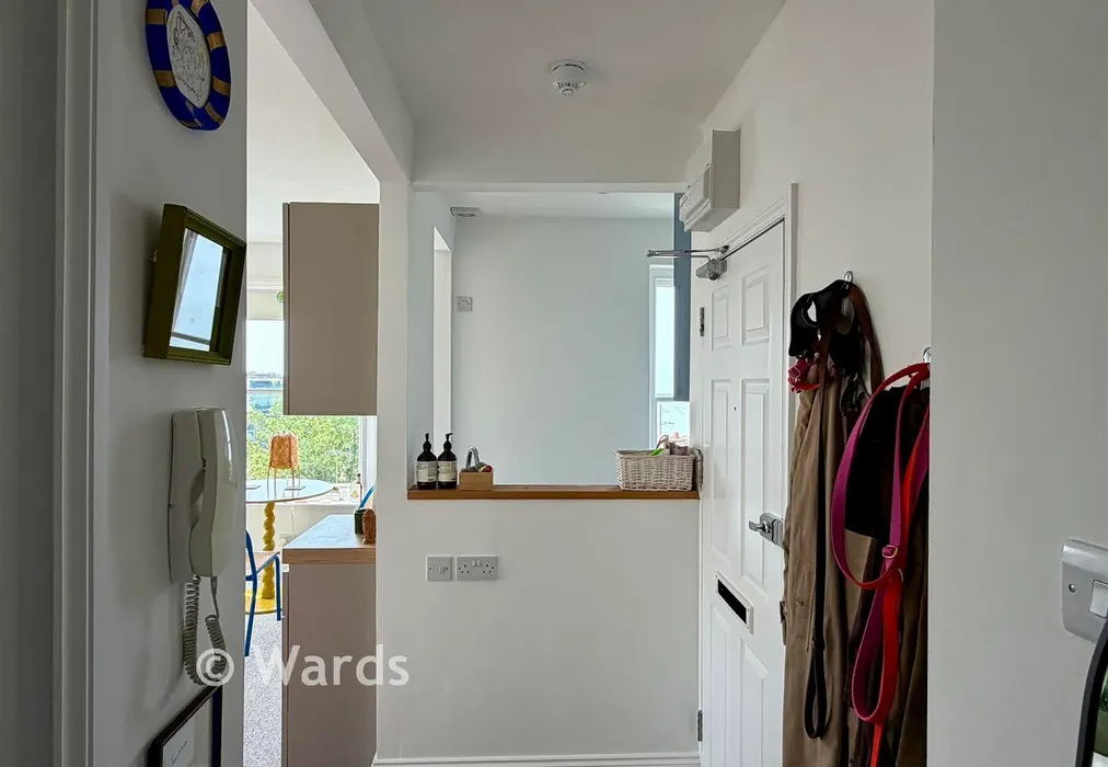 Hallway - Royal Crescent, Margate, Kent - Wards of Kent