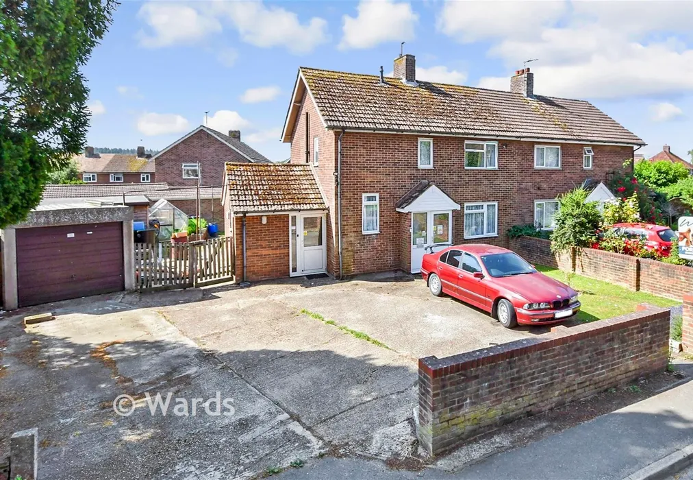 External (Web) 1 - Horseshoes Lane, Langley, Maidstone, Kent - Wards of Kent