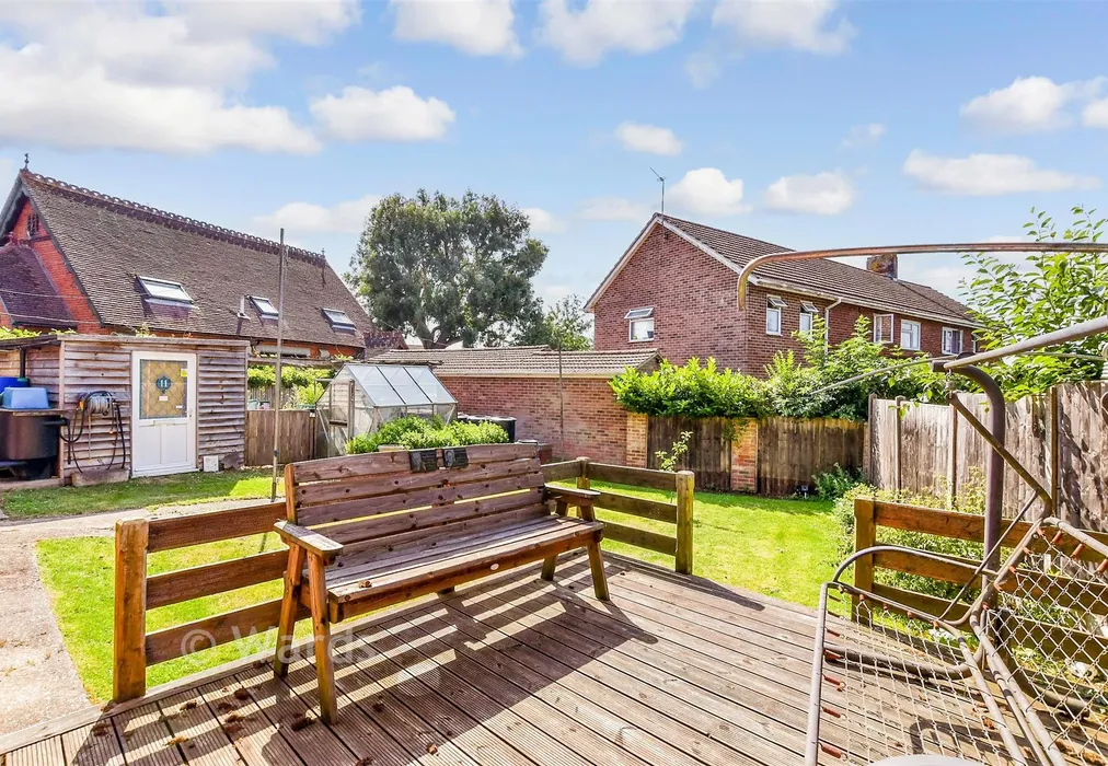 Rear Garden - Horseshoes Lane, Langley, Maidstone, Kent - Wards of Kent