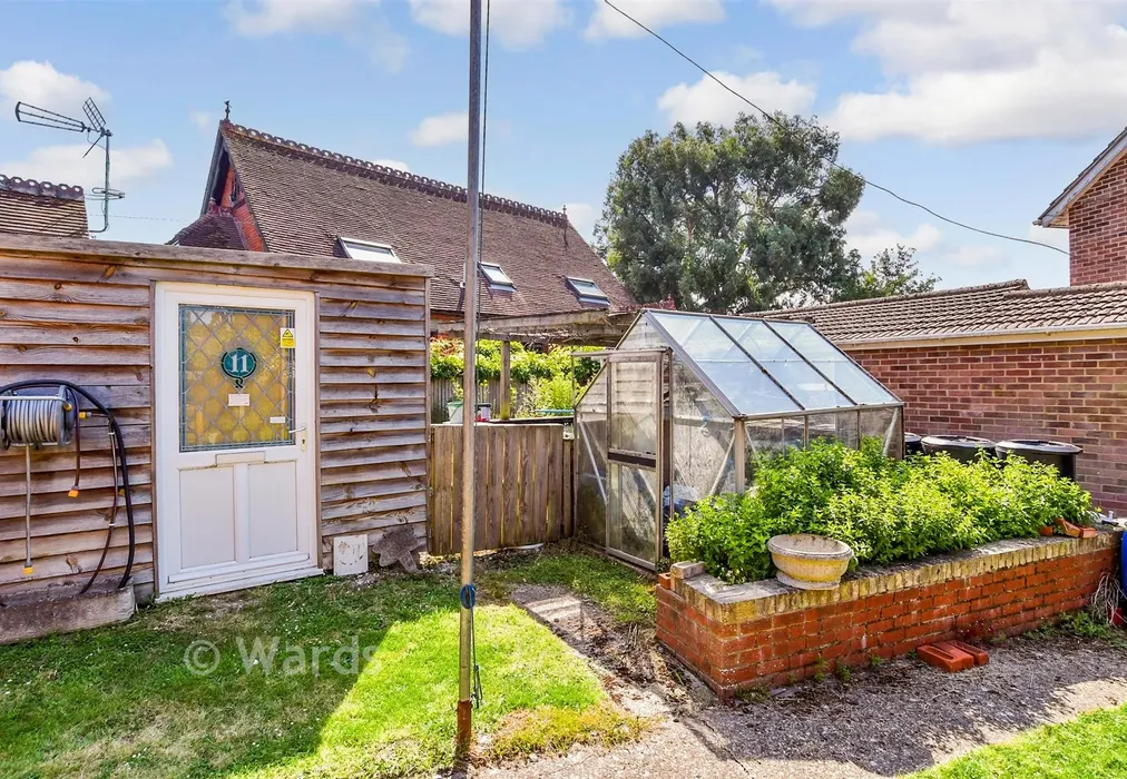 Rear Garden - Horseshoes Lane, Langley, Maidstone, Kent - Wards of Kent