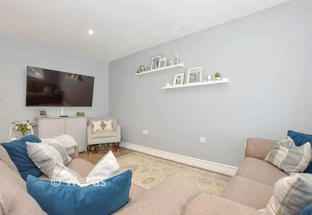 Lounge/Diner - Edward Betts Close, Aylesford, Kent - Wards of Kent