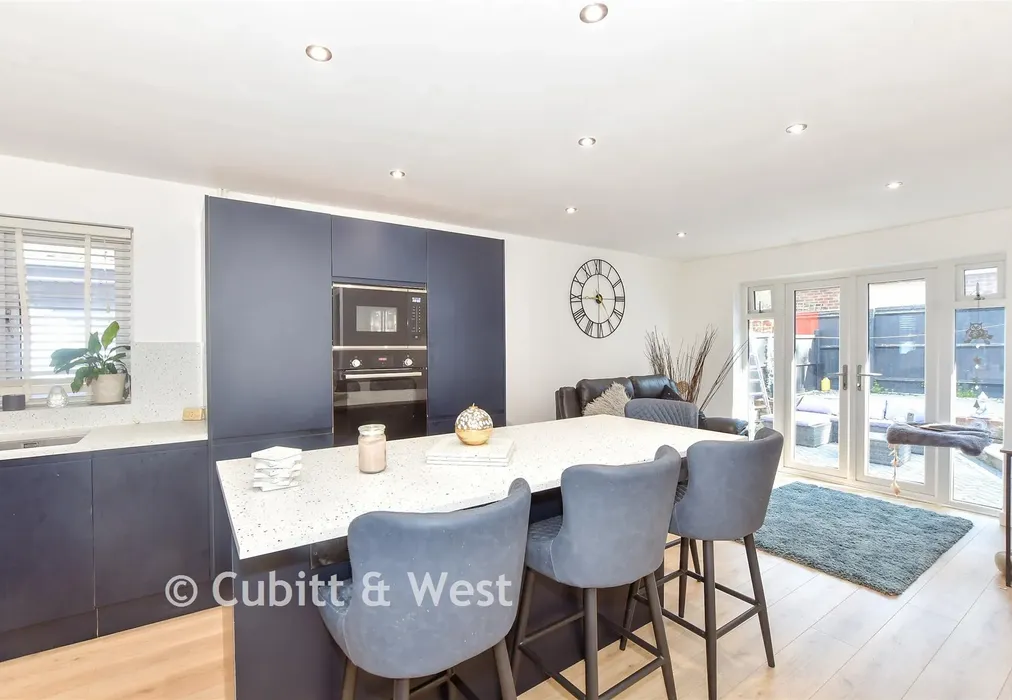 Kitchen/Diner - Ruskin Way, Waterlooville, Hampshire - Wards of Kent