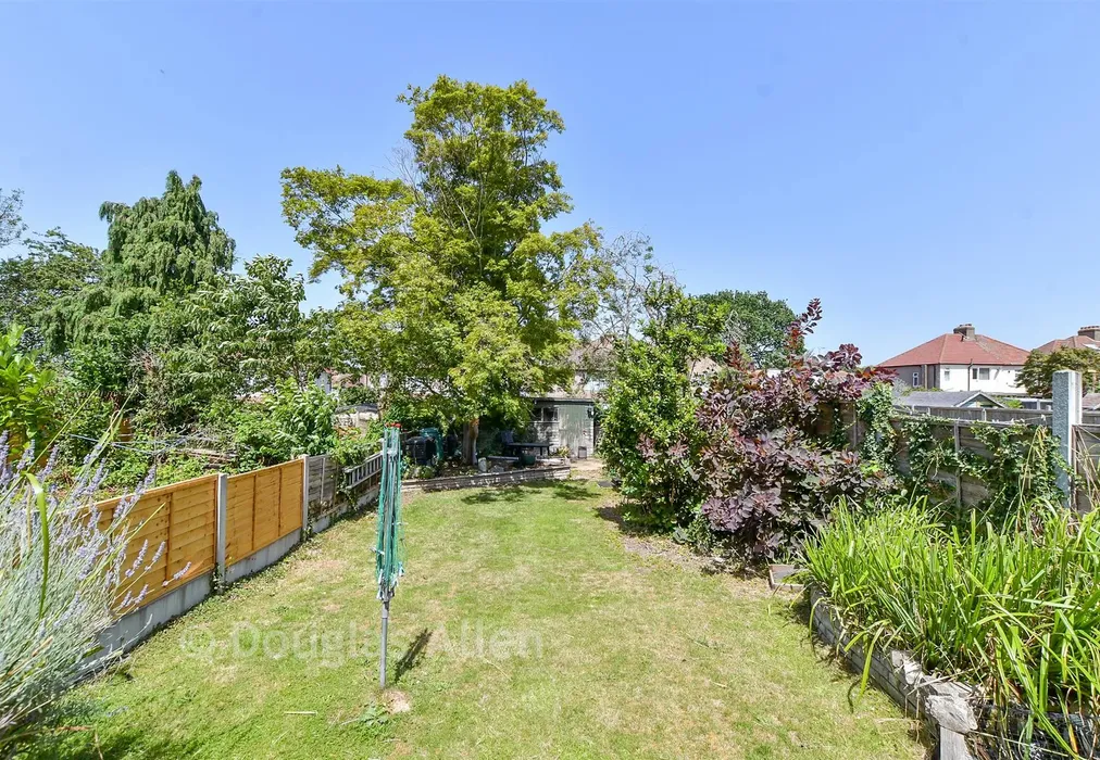 Rear Garden - The Avenue, Hornchurch, Essex - Wards of Kent