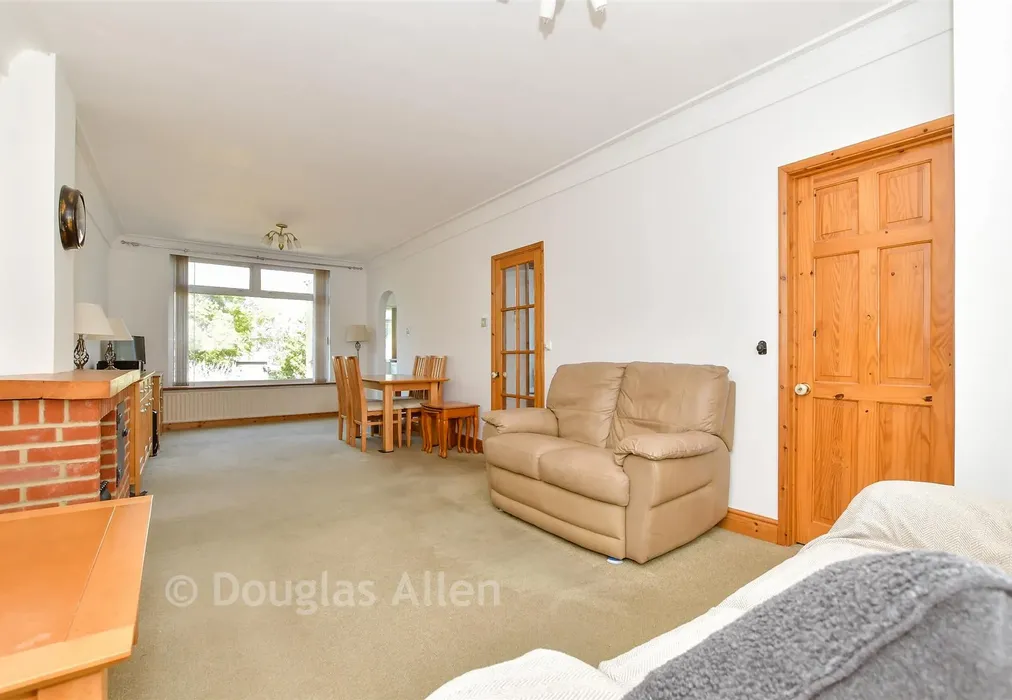 Lounge/Diner - The Avenue, Hornchurch, Essex - Wards of Kent