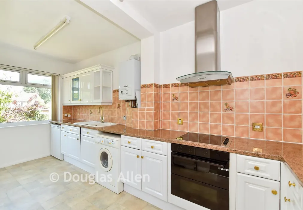Kitchen - The Avenue, Hornchurch, Essex - Wards of Kent