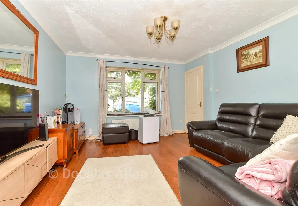 Lounge - Carlyle Gardens, Wickford, Essex - Wards of Kent