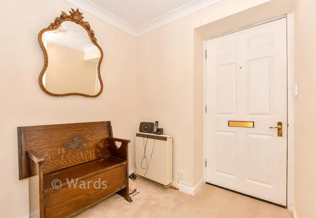 Entrance Hall - Woodbury Lane, Tenterden, Kent - Wards of Kent