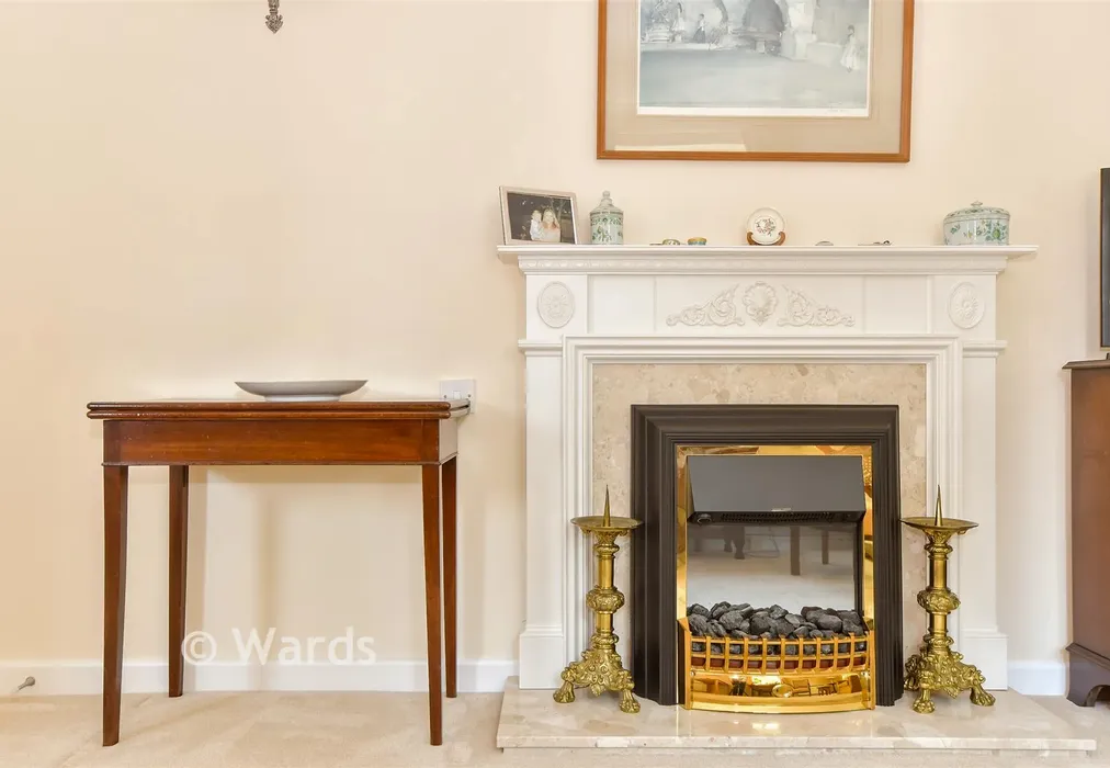Internal Lifestyle Photograph - Woodbury Lane, Tenterden, Kent - Wards of Kent