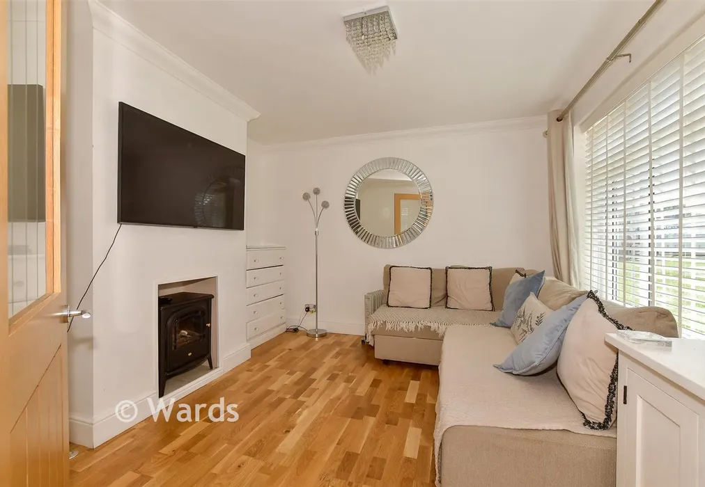 Lounge - Church Way, Whitstable, Kent - Wards of Kent