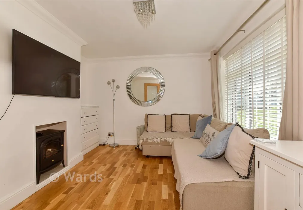 Lounge - Church Way, Whitstable, Kent - Wards of Kent