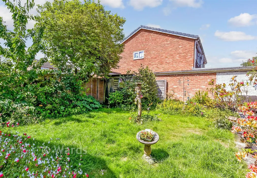 Rear Garden - Cobtree Road, Coxheath, Maidstone, Kent - Wards of Kent