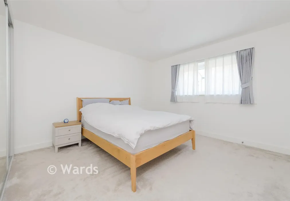 Bedroom 1 - Glenway road, Rochester, Kent - Wards of Kent
