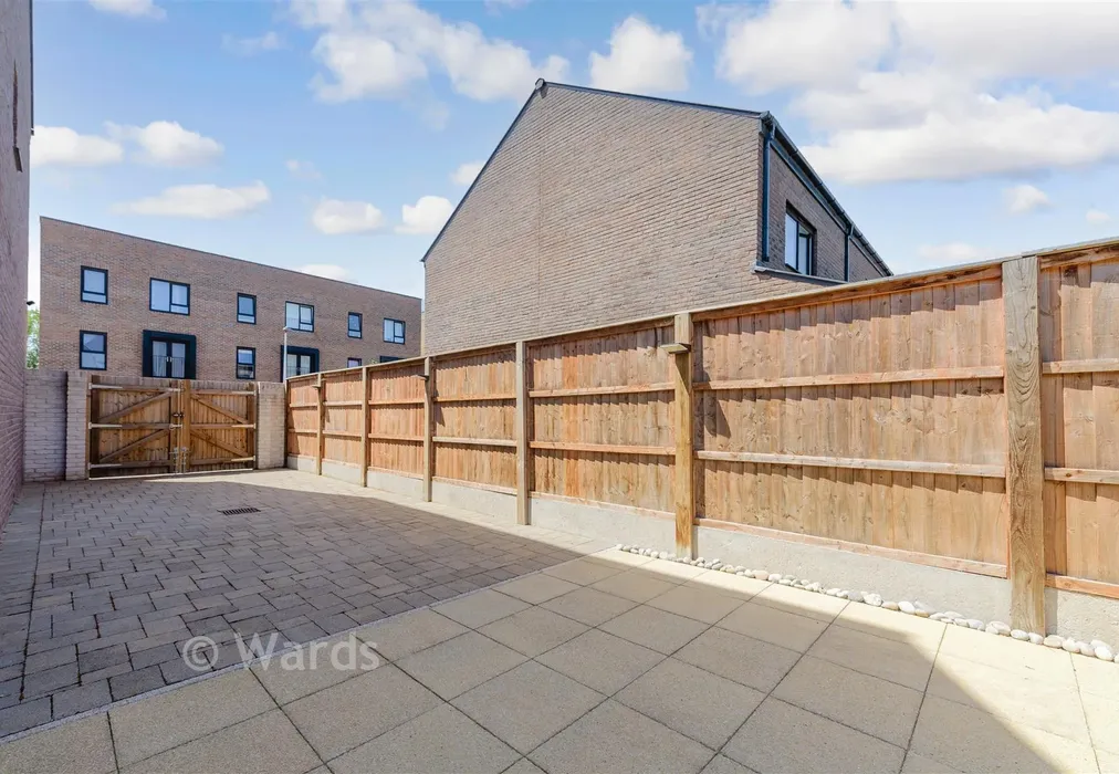 Driveway/Parking - Glenway road, Rochester, Kent - Wards of Kent
