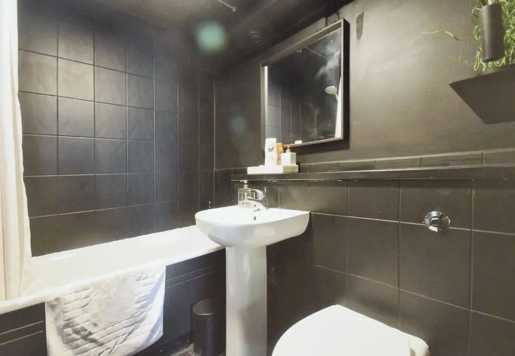 Trinity bath use - Trinity Square Margate CT9 - Wards of Kent