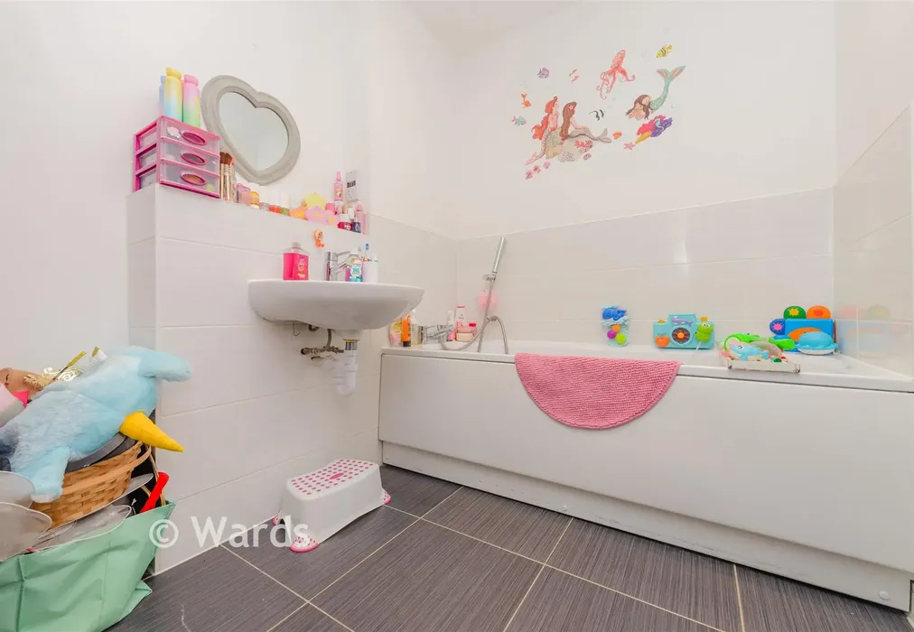 Bathroom - Village Road, Wouldham, Rochester, Kent - Wards of Kent