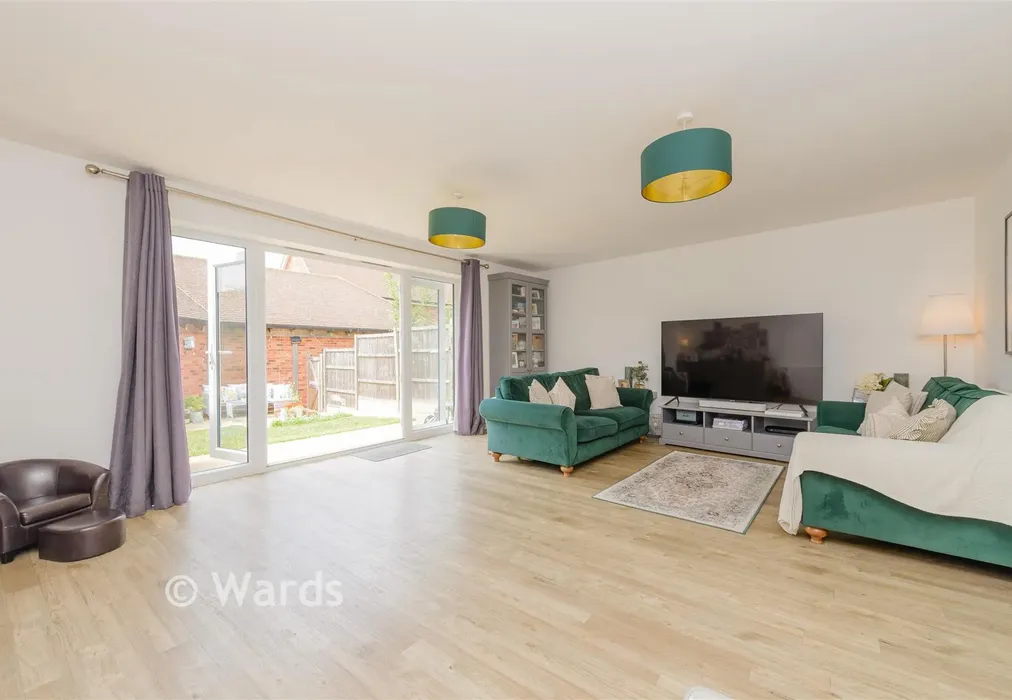 Lounge - Village Road, Wouldham, Rochester, Kent - Wards of Kent