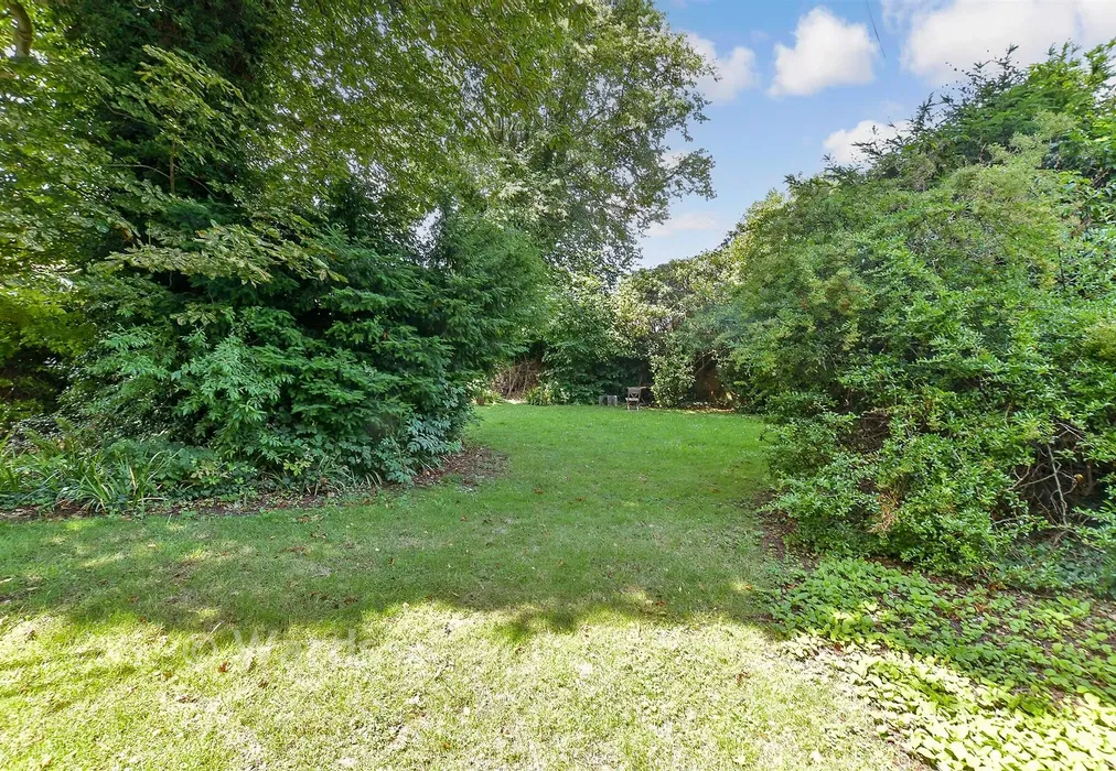 Communal Gardens - Oaten Hill, Canterbury, Kent - Wards of Kent