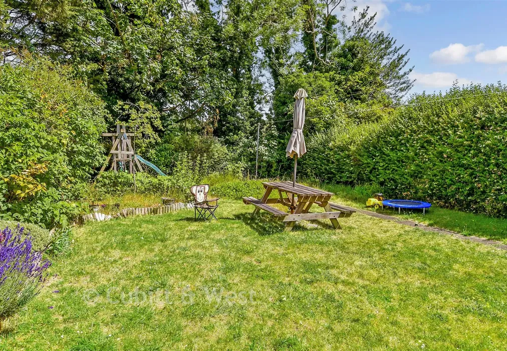 Rear Garden - Rushlake Road, Brighton, East Sussex - Wards of Kent