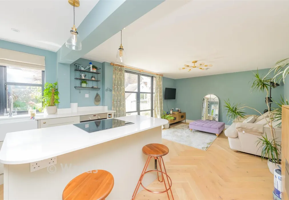 Lounge/Kitchen - Church Street, Shoreham, Kent - Wards of Kent