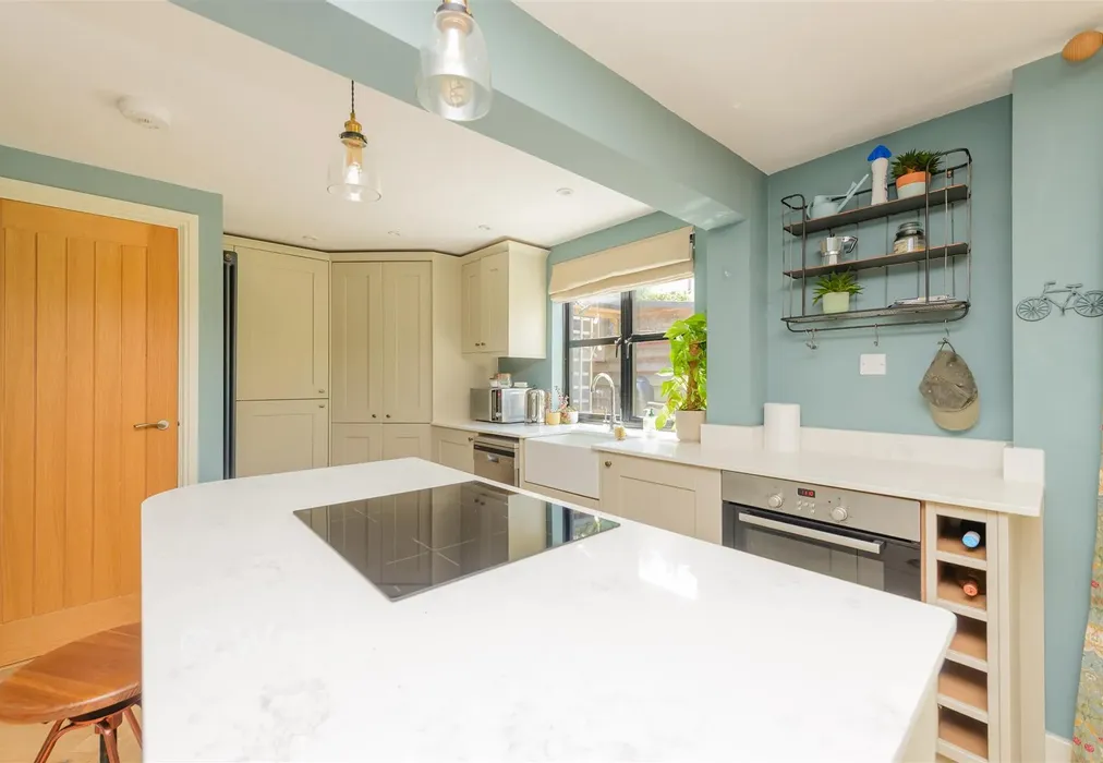 Lounge/Kitchen - Church Street, Shoreham, Kent - Wards of Kent