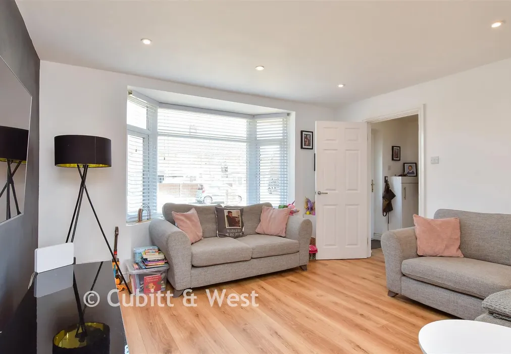 Living Room - Ringmer Road, Worthing, West Sussex - Wards of Kent