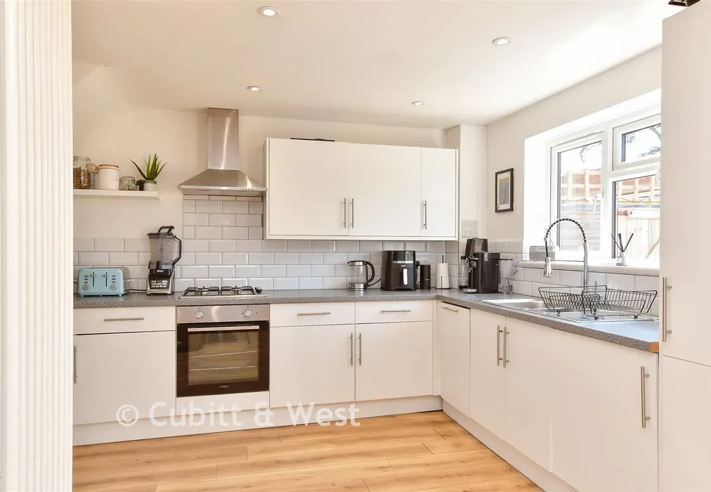 Kitchen/ Dining Room - Ringmer Road, Worthing, West Sussex - Wards of Kent