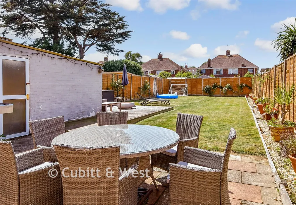 Rear Garden - Ringmer Road, Worthing, West Sussex - Wards of Kent