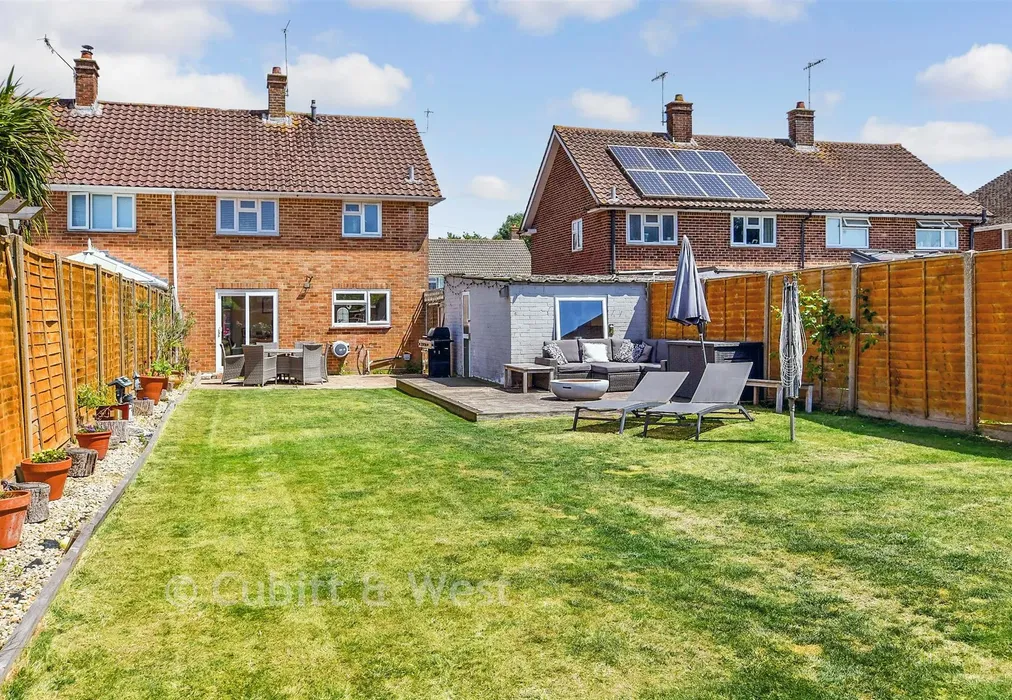 Rear Garden - Ringmer Road, Worthing, West Sussex - Wards of Kent