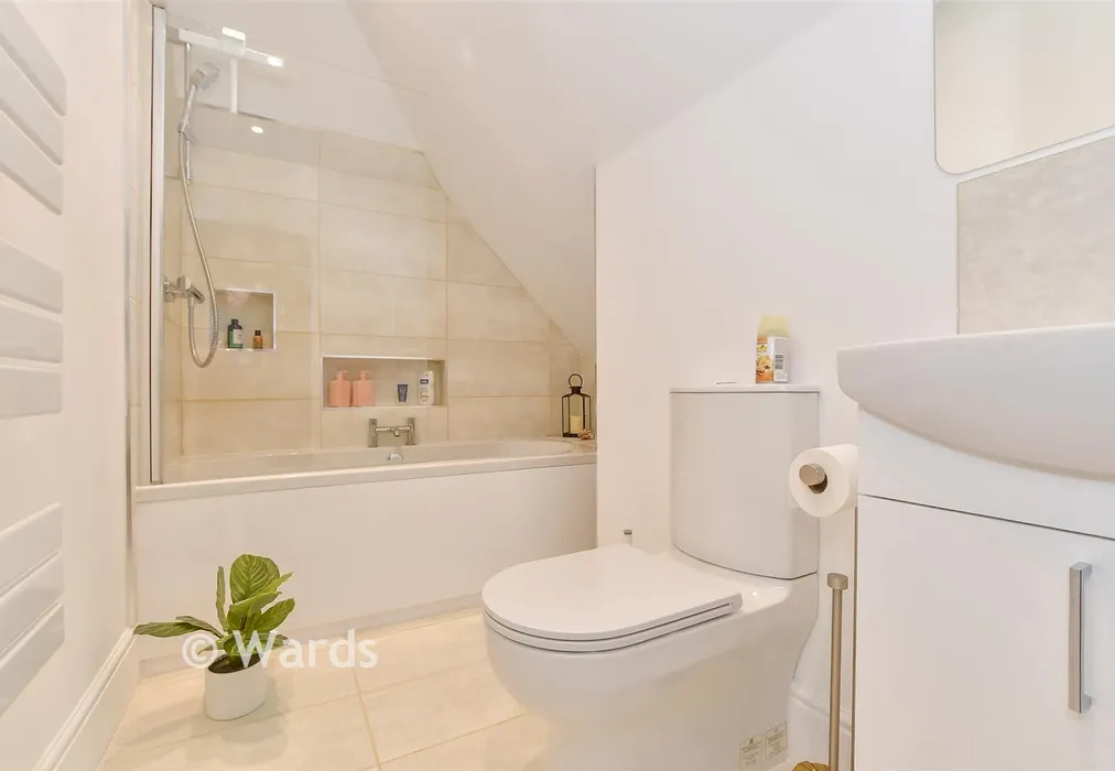 Bathroom - Admiral Way, Marden, Kent - Wards of Kent