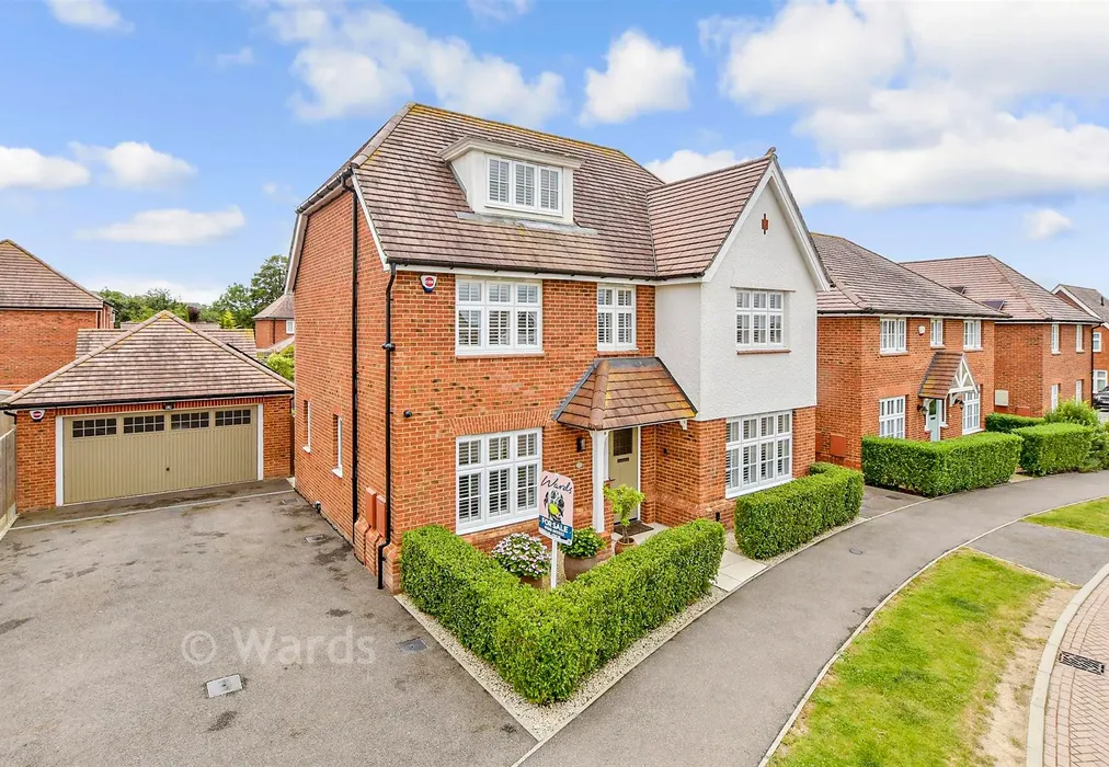External (Web) - Admiral Way, Marden, Kent - Wards of Kent