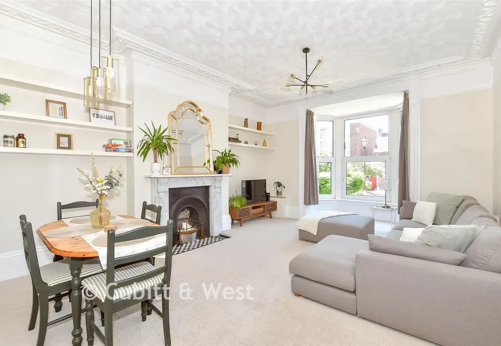 Lounge - Outram Road, Southsea, Hampshire - Wards of Kent