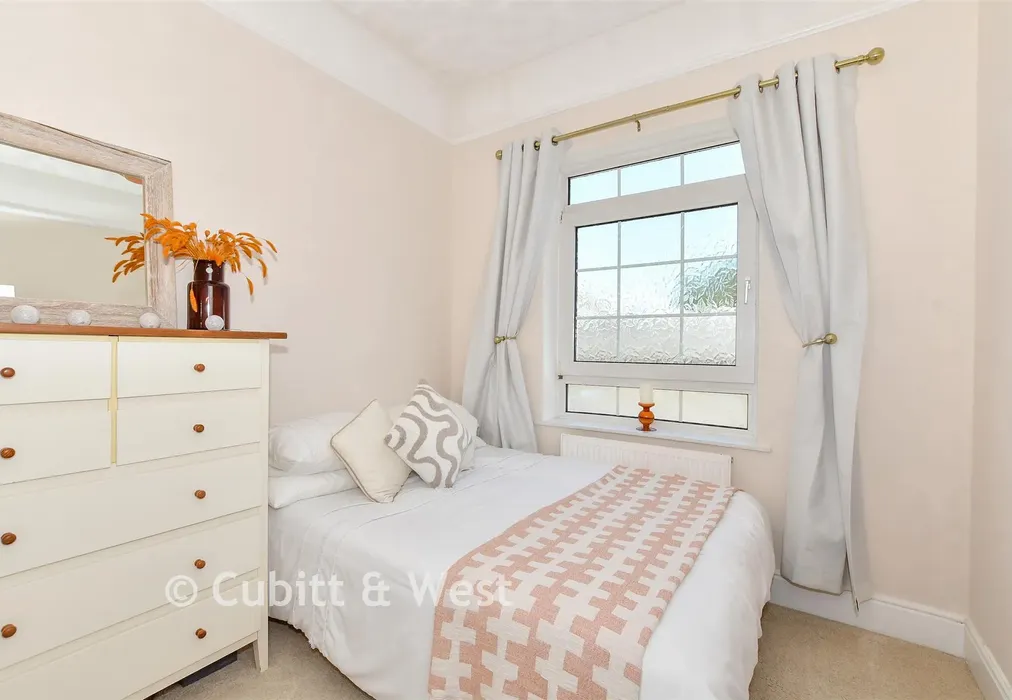 Bedroom 2 - Outram Road, Southsea, Hampshire - Wards of Kent