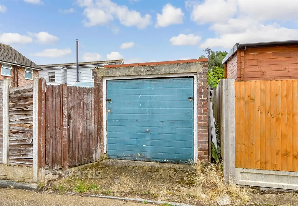 Garage - Ballens Road, Lords Wood, Chatham, Kent - Wards of Kent