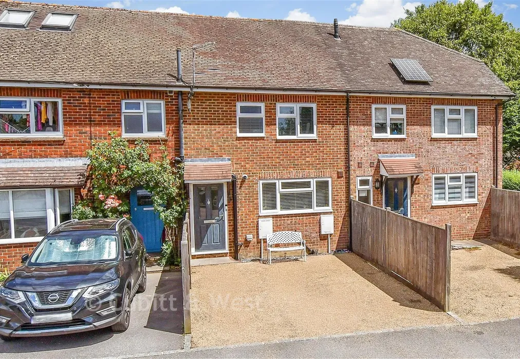 External (Web) - East Beeches Road, Crowborough, East Sussex - Wards of Kent